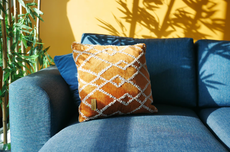 Technical Analysis of Fiber Selection and Blending Ratios for Sofa Fabrics